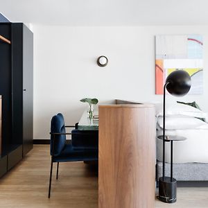 Suite Hearing Accessible Non-Smoking